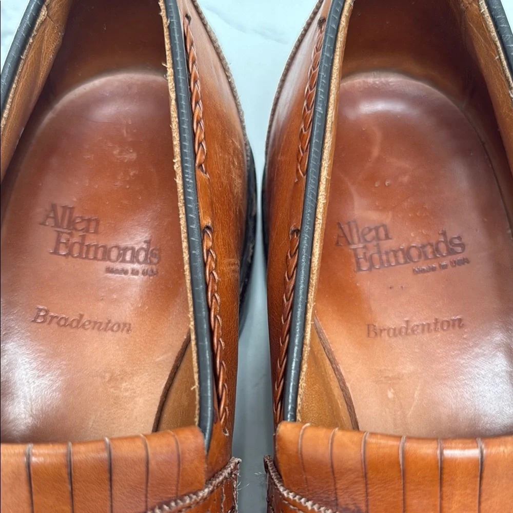Allen Edmonds elegant tassel